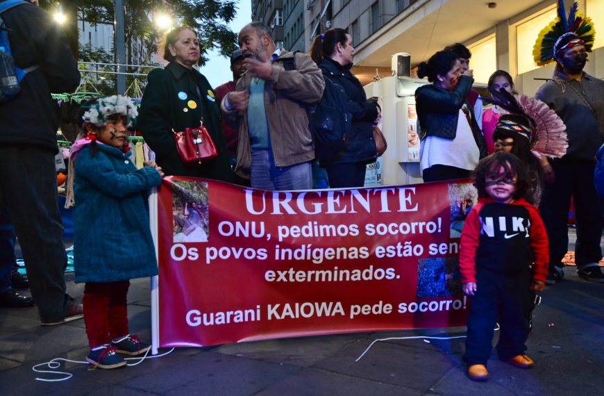 Ato contra o Genocídio dos Guarani Kaiowa (24-06-2016)