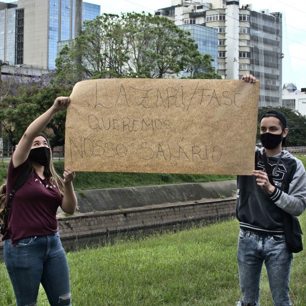 Trabalhadoras do CRAs protestarão novamente em frente à FASC nesta manhã